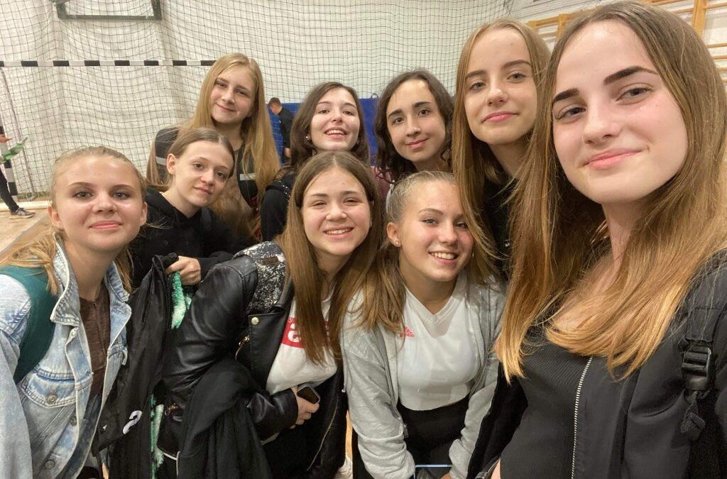 12 órás vetélkedő